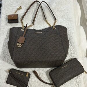 Michael Kors Set